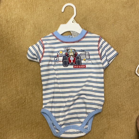 NWT- 3 piece outfit - Picture 4 of 9